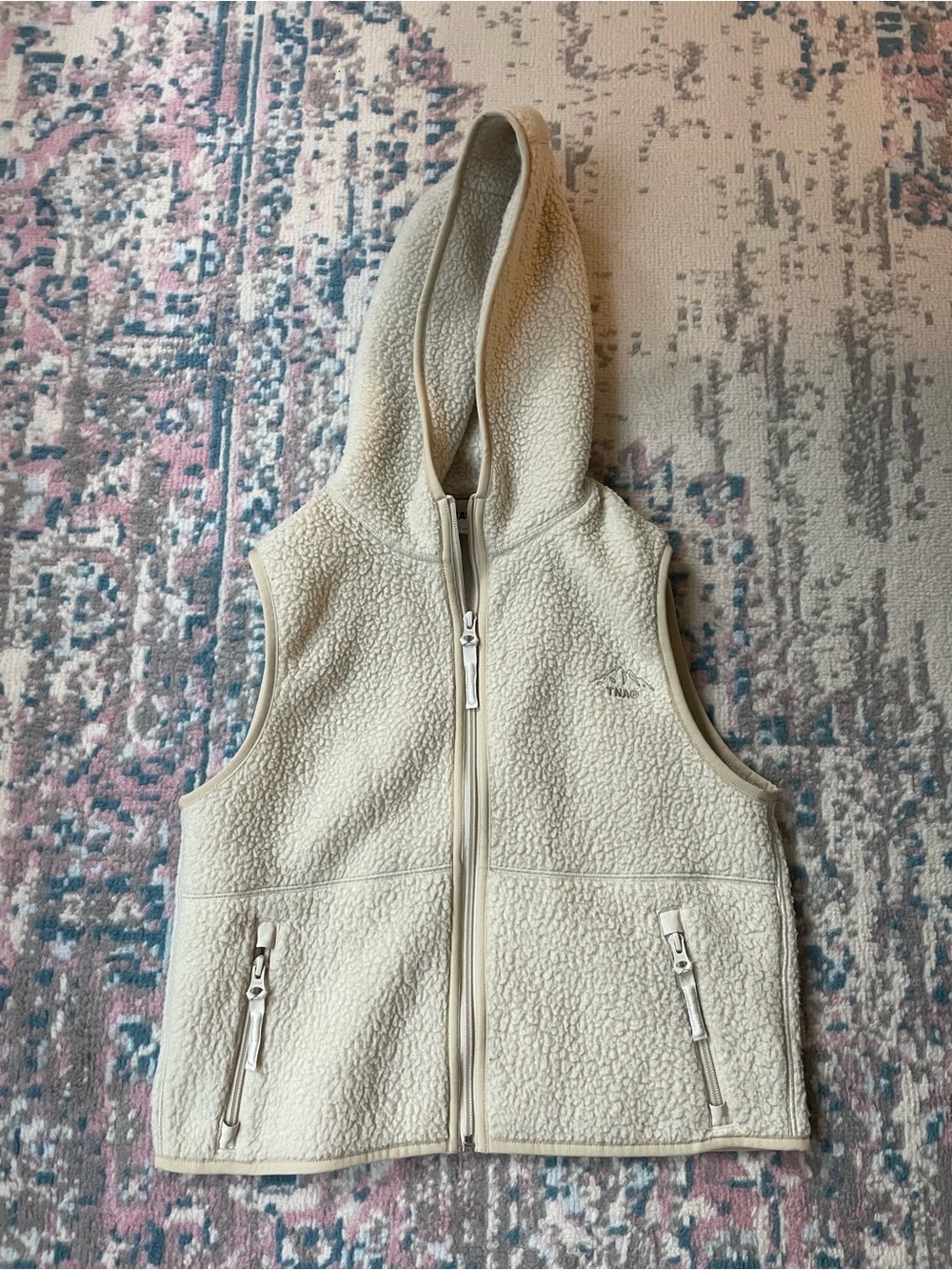 Aritzia TNA cream fleece vest in XS!